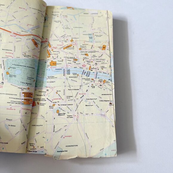 Michelin Guide London 1997 - Picture 3 of 5